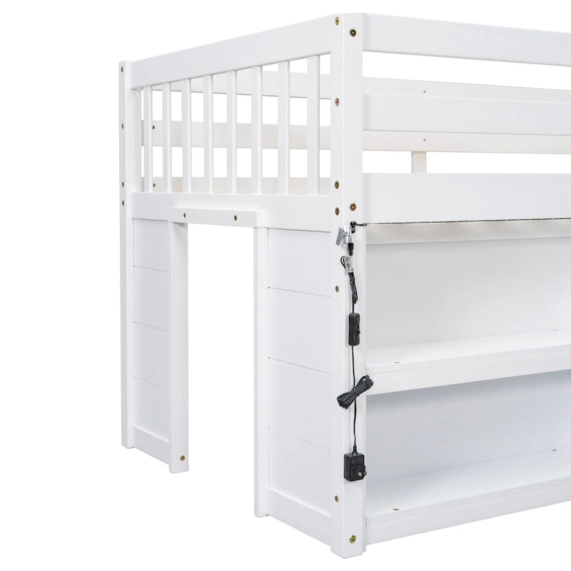 Lit surélevé bas en bois double avec étagères à deux niveaux, bande lumineuse LED et espace de jeu sous le lit