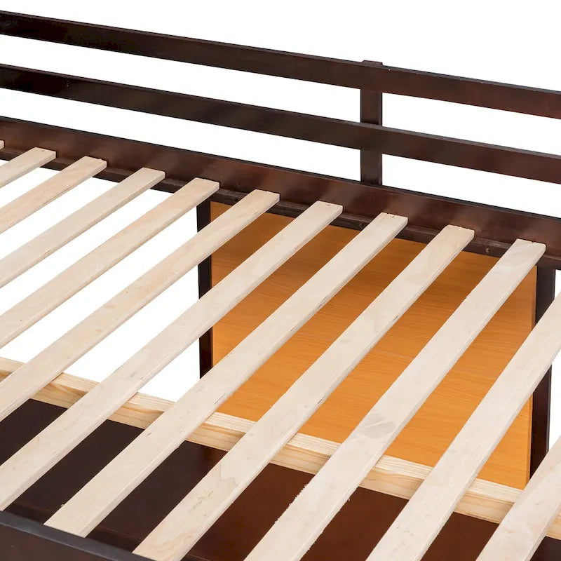 Lit mezzanine double en pin avec bureau, tableau d'écriture et étagères de rangement
