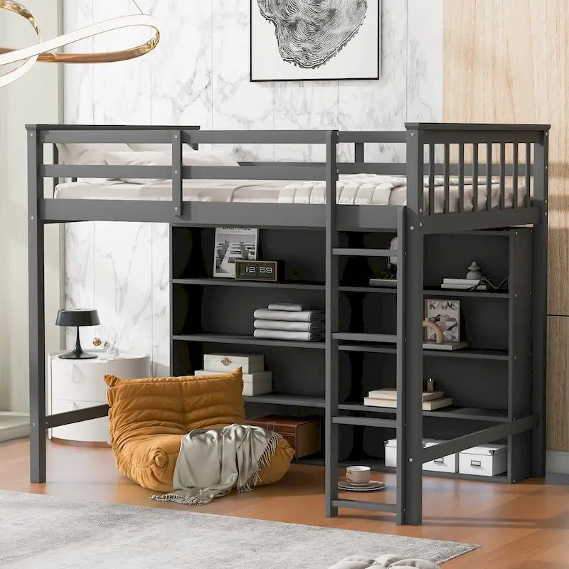 Lit mezzanine simple avec 8 étagères ouvertes – Bois de pin, design compact
