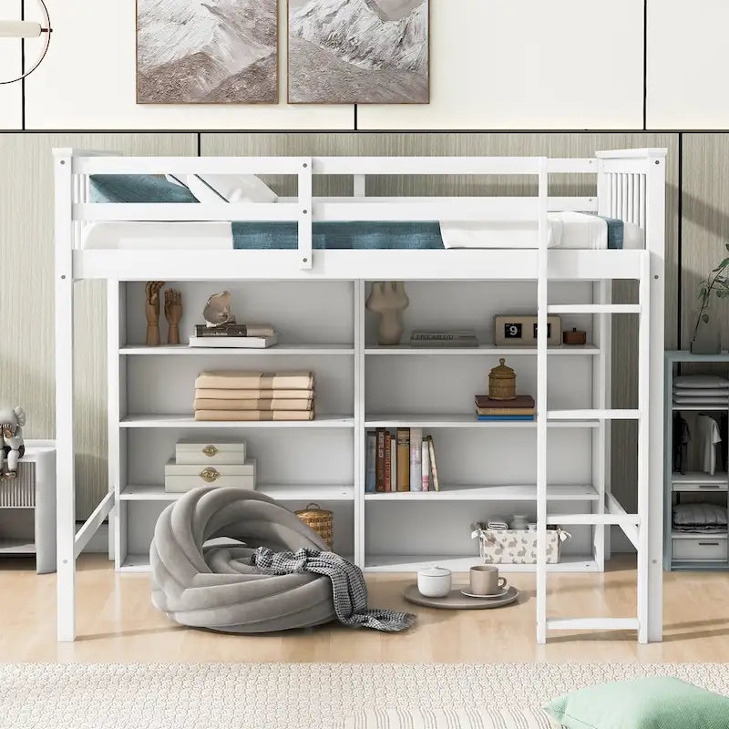 Lit mezzanine simple avec 8 étagères ouvertes – Bois de pin, design compact
