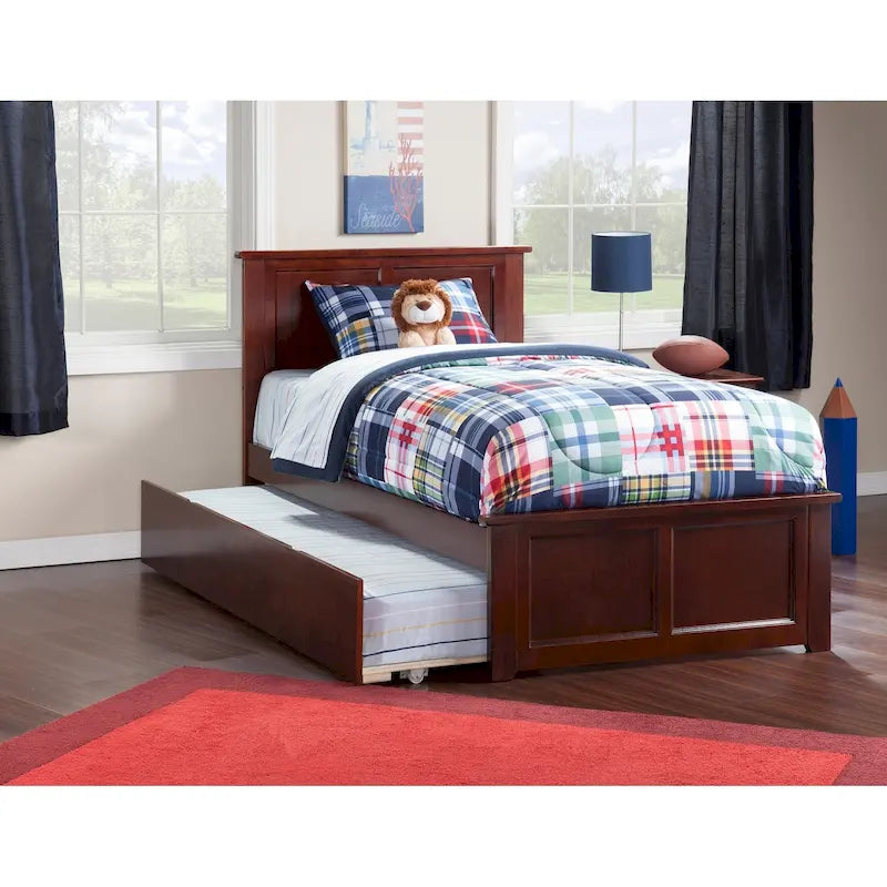 Lit plateforme Madison avec pied de lit assorti et lit gigogne double