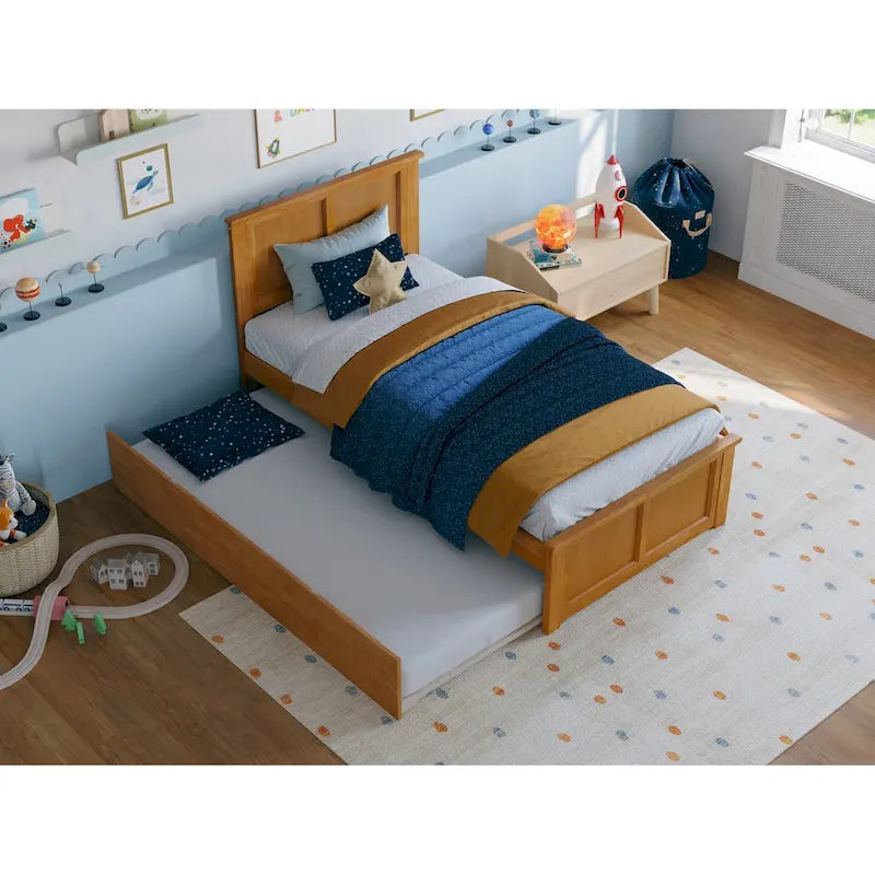 Lit plateforme Madison avec pied de lit assorti et lit gigogne double